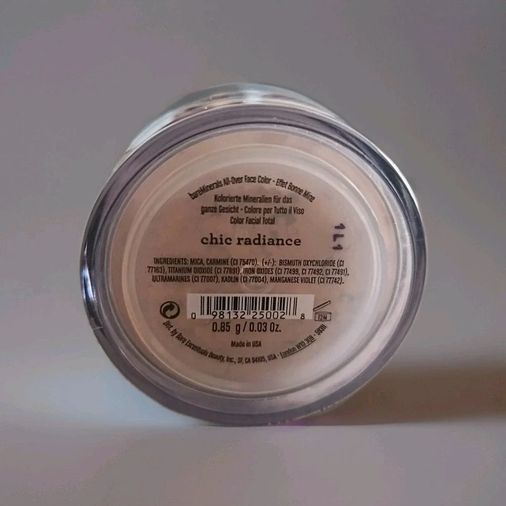 bareMinerals CHIC RADIANCE All Over Face Color .03 oz./.85 g Loose Powder New